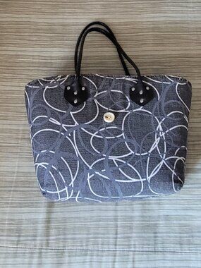 Day bag, black with lively swirls of color